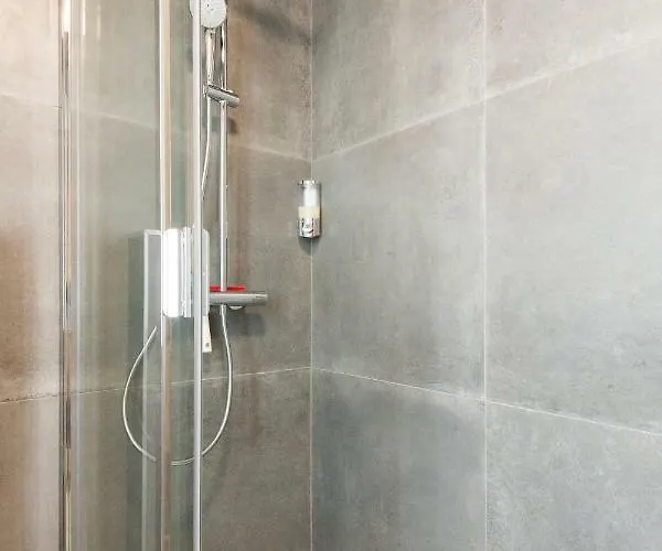 Ancre Du Cap Антиб