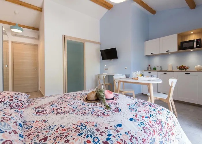 Ancre Du Cap * Антиб